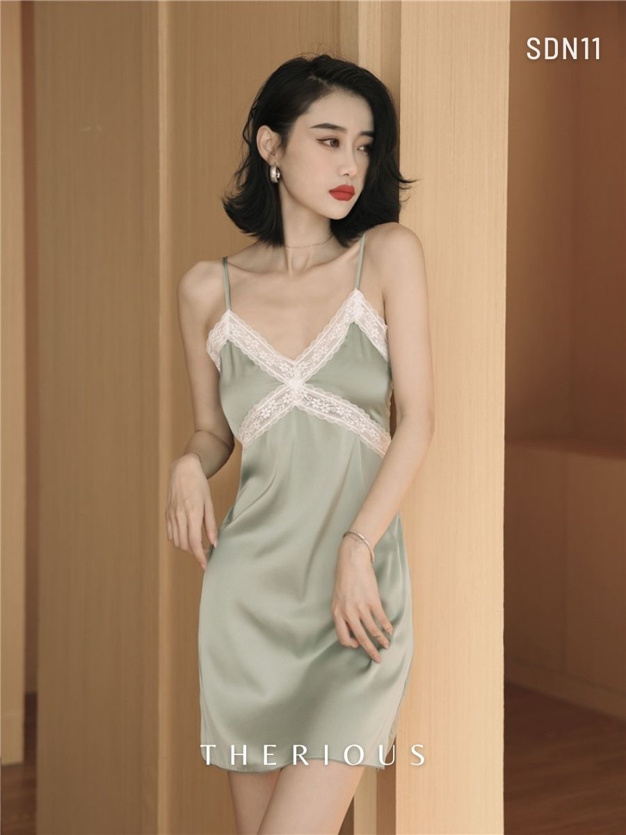 Premium Queen Silk Nightgown SDN11 [Pre-Order]